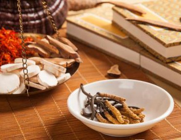 Cách dùng đông trùng hạ thảo hiệu quả cần phải biết