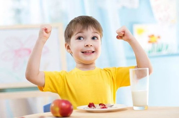 Các loại sữa - thực phẩm tăng cường hệ miễn dịch tốt cho trẻ