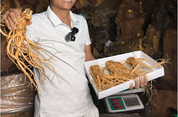 [Chính Thức] Danh sách các kênh liên hệ của Quang Sâm