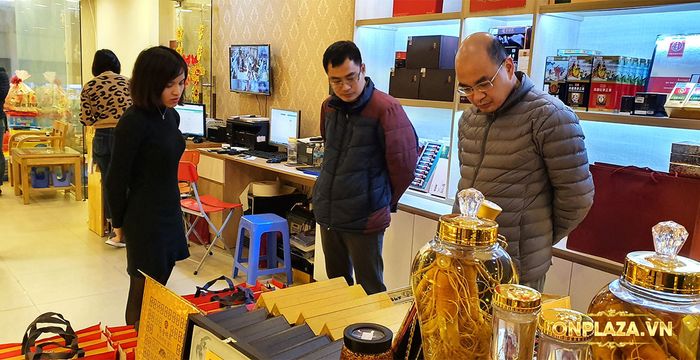 Đông trùng hạ thảo khô nguyên con loại 10g/hộp D005 9