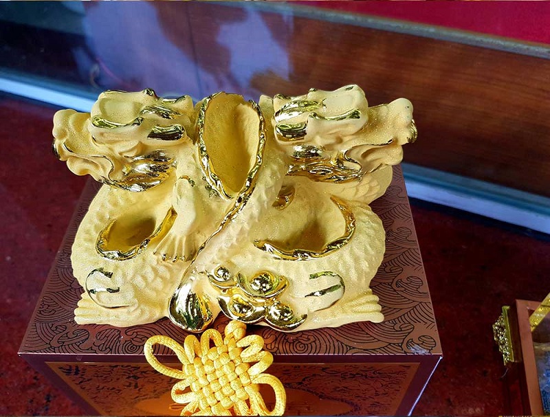 Hộp đông trùng hạ thảo Tây Tạng chạm rồng