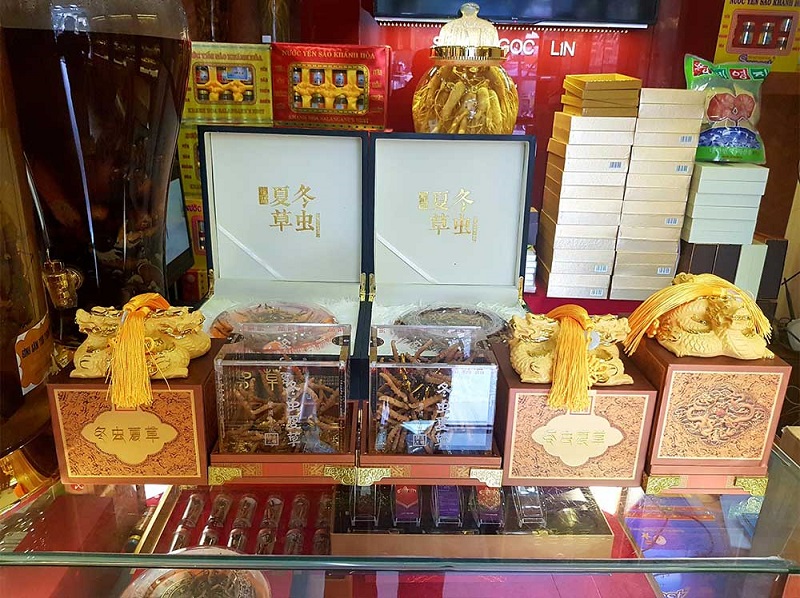 Hộp đông trùng hạ thảo Tây Tạng chạm rồng