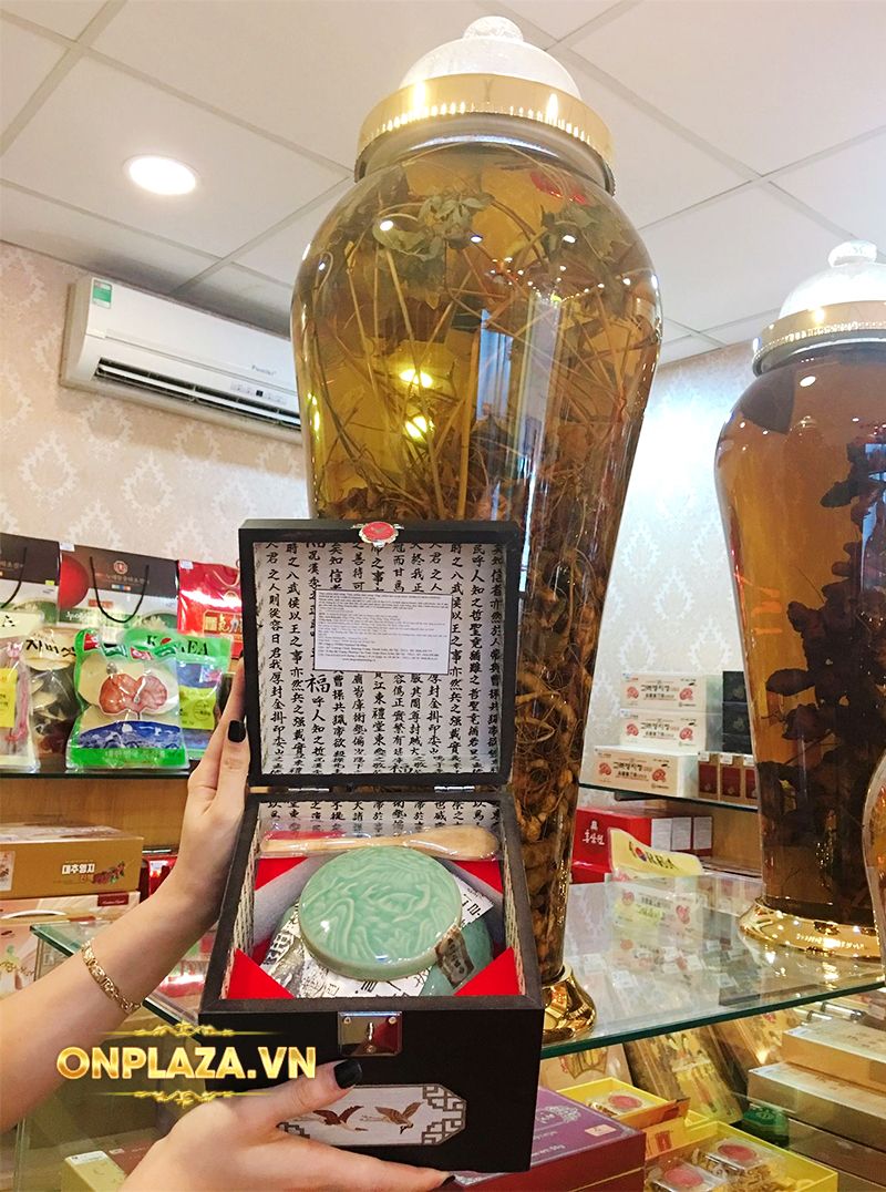 Cao Hoàng Đế đặc biệt loại 500g/hộp màu xanh ngọc NS037 7