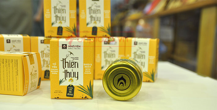 Nước yến thiên thủy có đường vị lá dứa Y079 a7